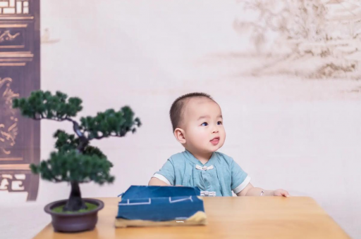 正定二个月宝宝做哪些训练